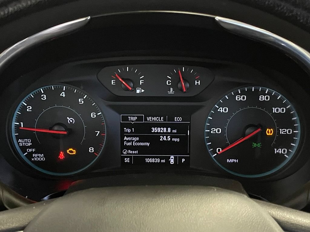 Used 2021 Chevrolet Malibu LT FWD image 15
