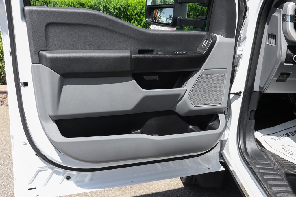 Used 2024 Ford F450 XL w/ XL Chrome Package image 17