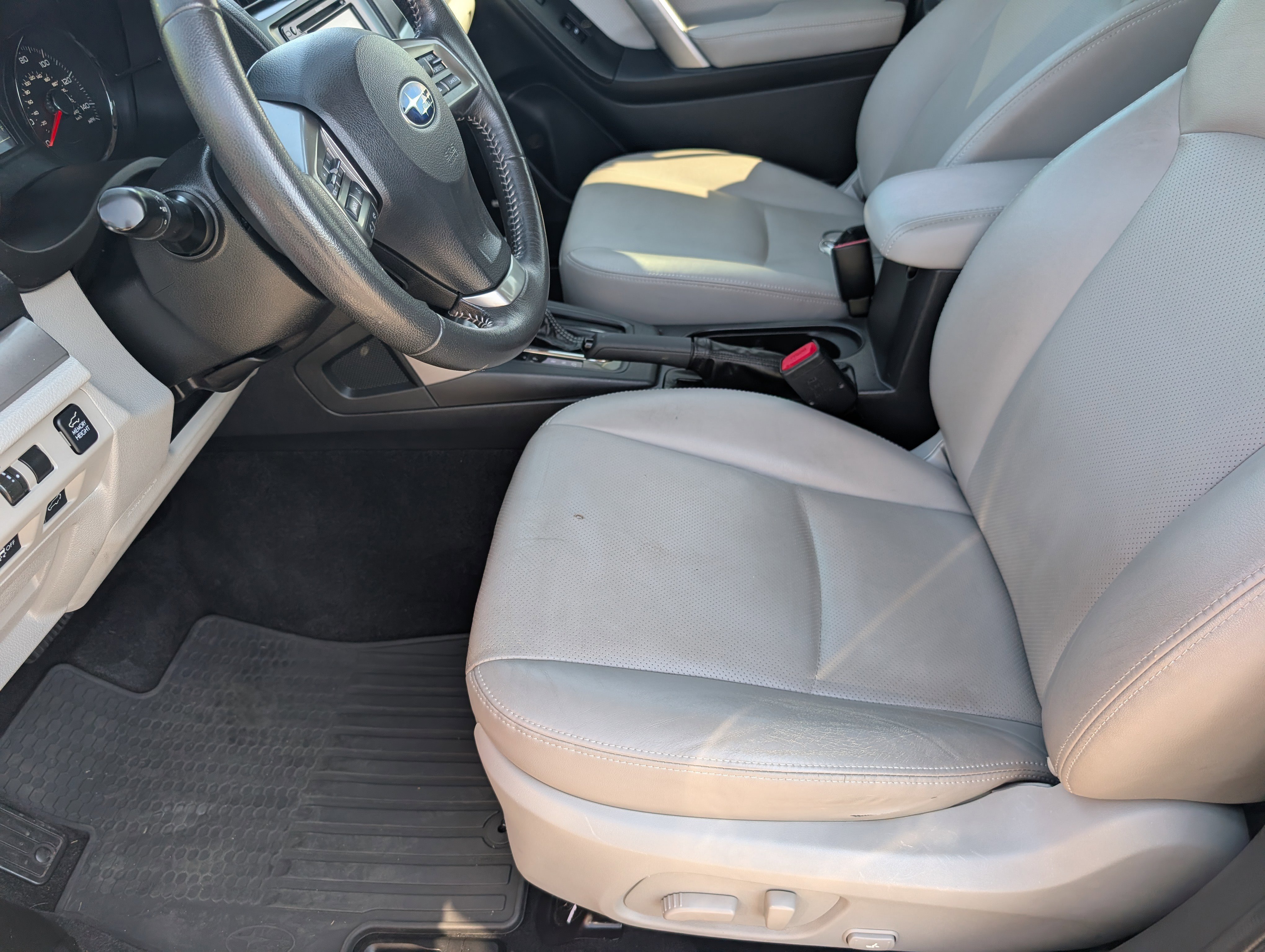 Used 2015 Subaru Forester 2.5i Touring w/ Eyesight & Navigation System image 10