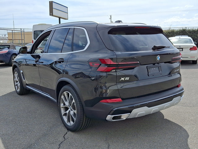 New 2026 BMW X5 xDrive40i w/ Climate Comfort Package image 3
