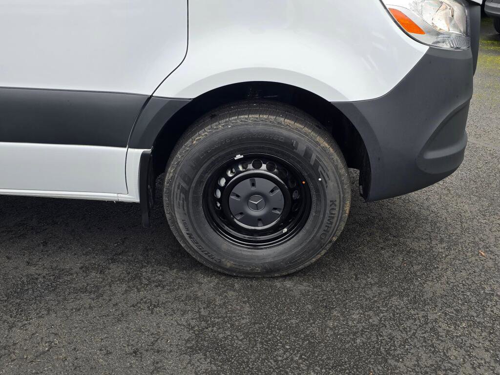 New 2025 Mercedes-Benz Sprinter 2500 image 10