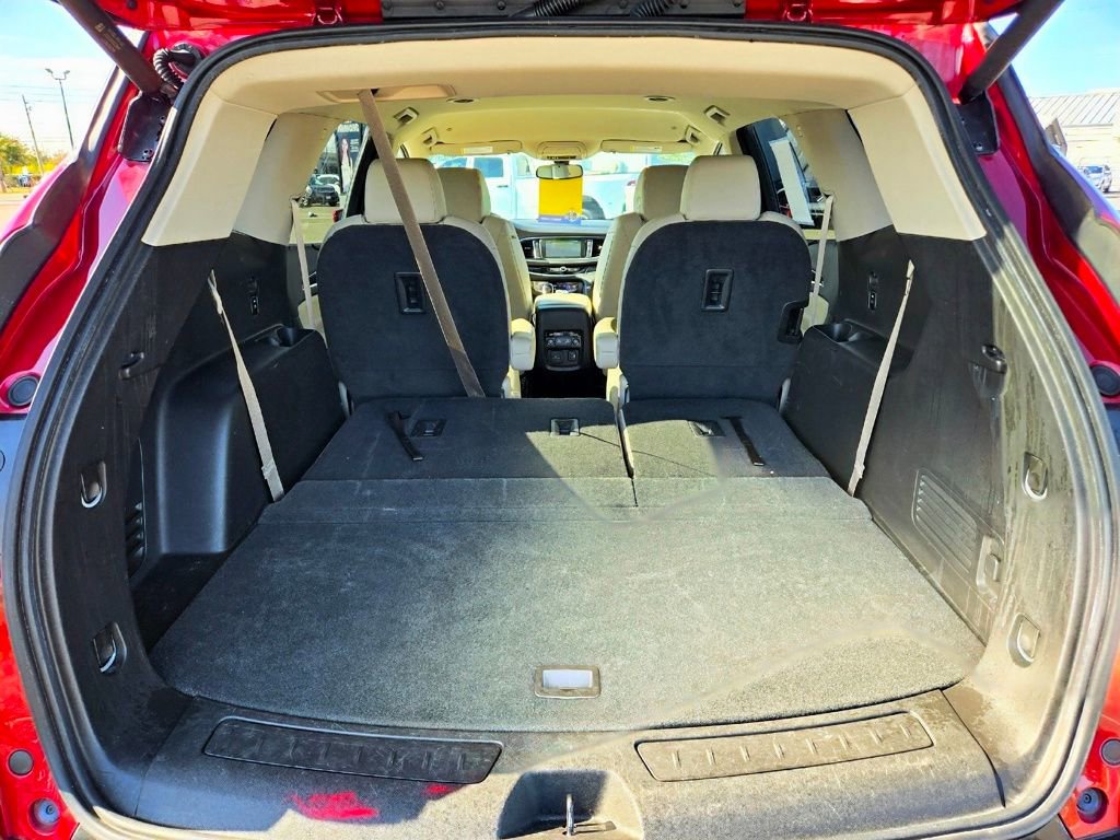 Used 2019 Buick Enclave Essence image 19