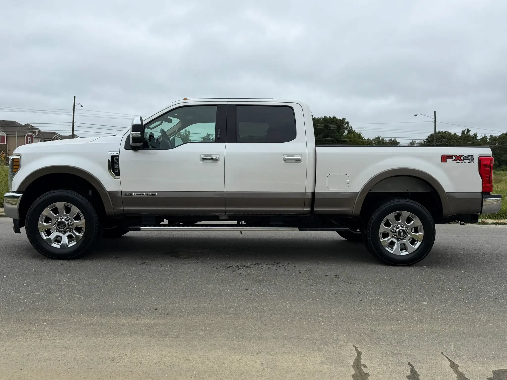 Used 2019 Ford F250 Lariat w/ Lariat Ultimate Package AWD/4WD image 8
