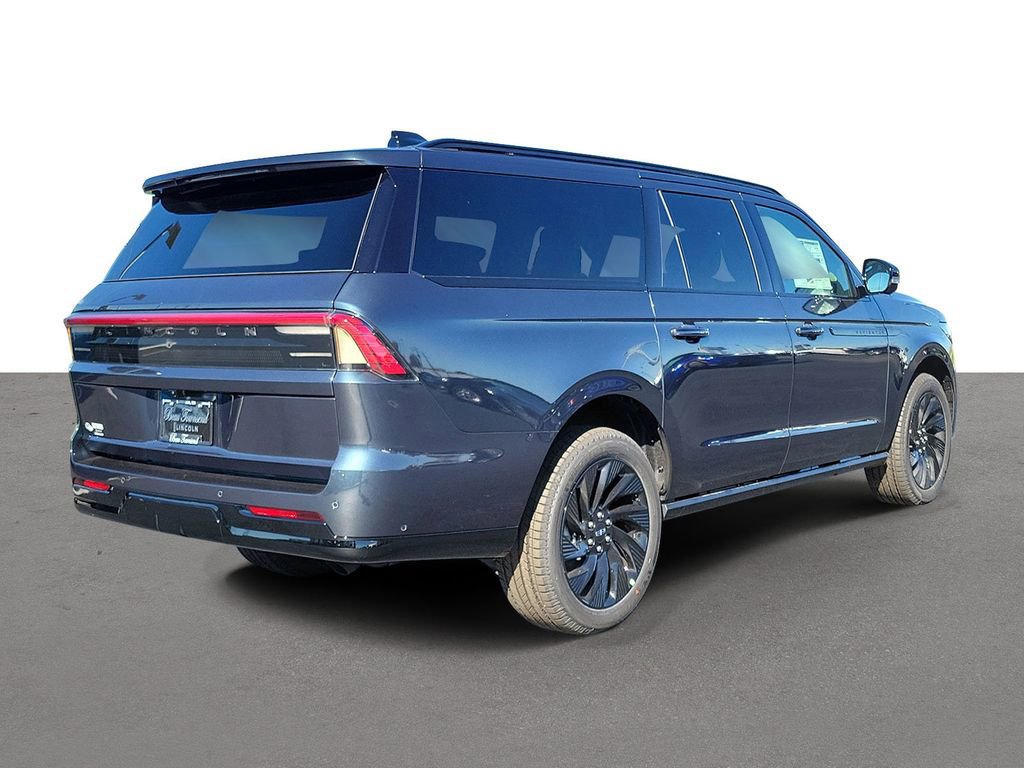 New 2025 Lincoln Navigator L Reserve w/ Jet Appearance Package AWD/4WD image 4