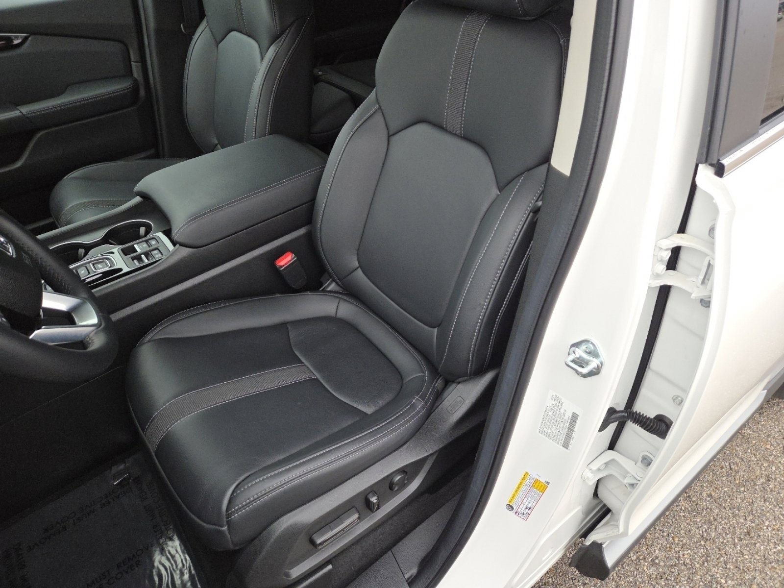 Used 2025 Honda Pilot EX-L image 24