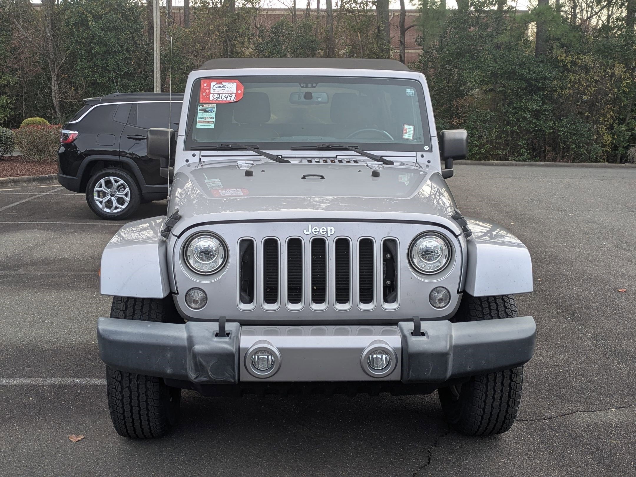 Used 2018 Jeep Wrangler Unlimited Sahara w/ Connectivity Group image 2