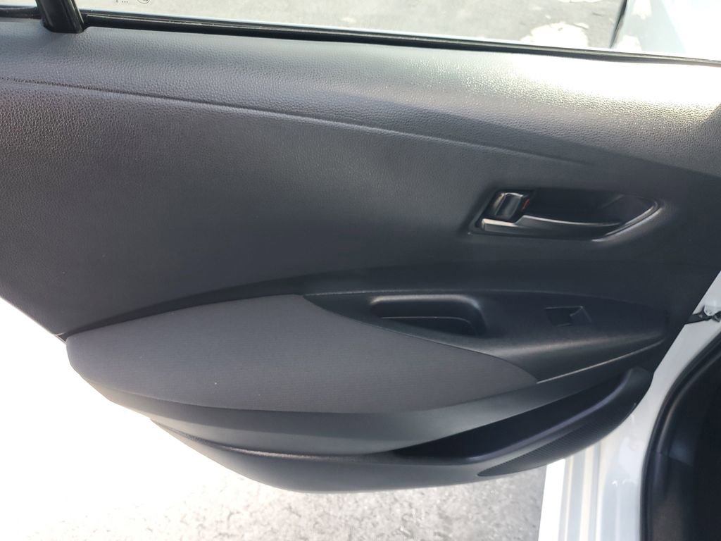 Used 2025 Toyota Corolla LE image 13