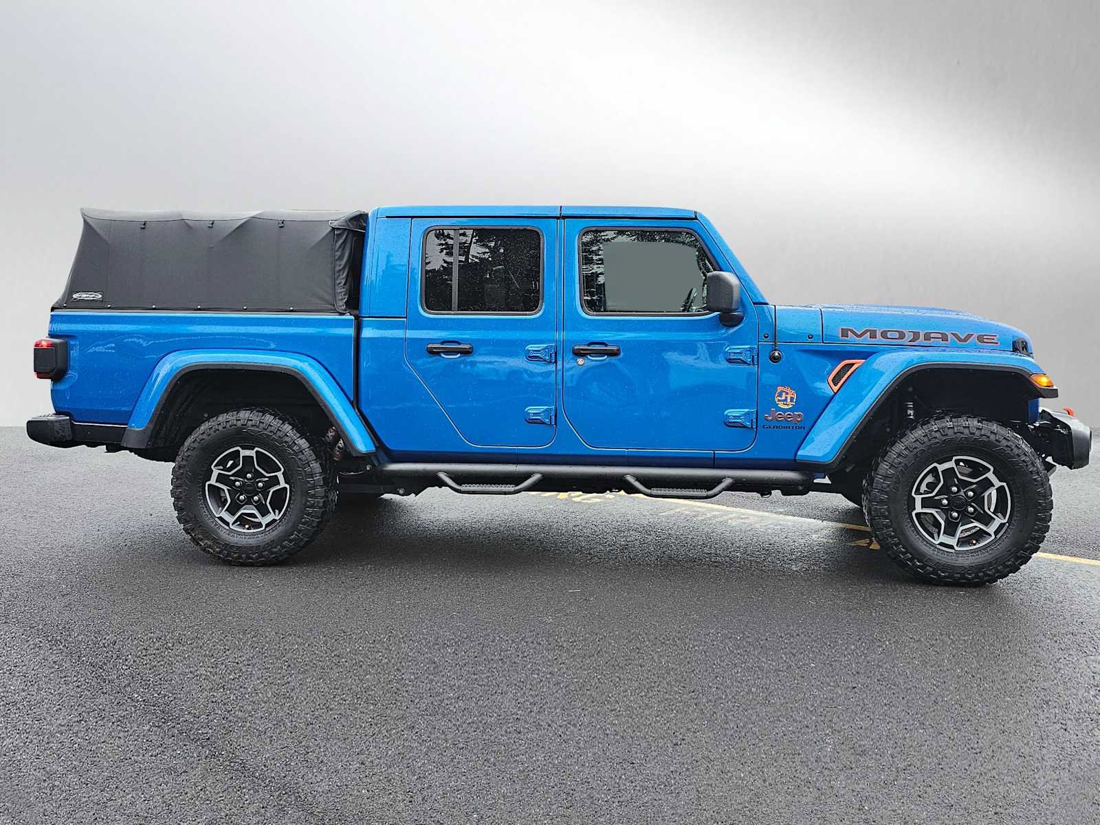 Used 2020 Jeep Gladiator Mojave image 2