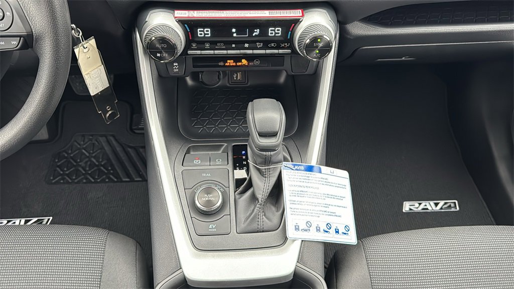 New 2025 Toyota RAV4 LE image 31