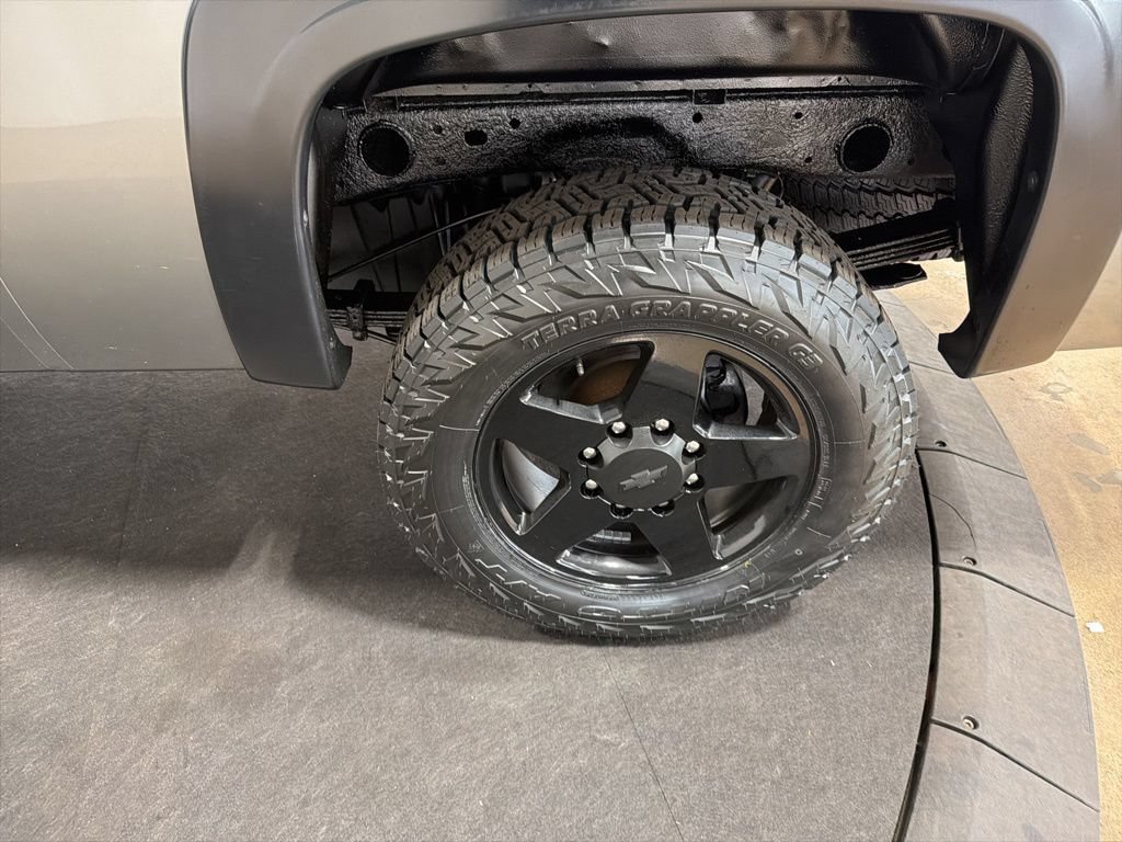 Used 2014 Chevrolet Silverado 2500 W/T AWD/4WD image 27