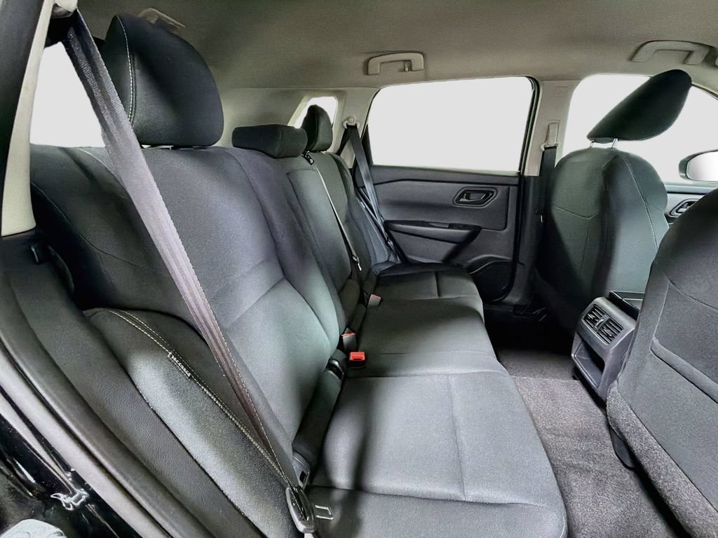 Used 2024 Nissan Rogue S FWD image 26