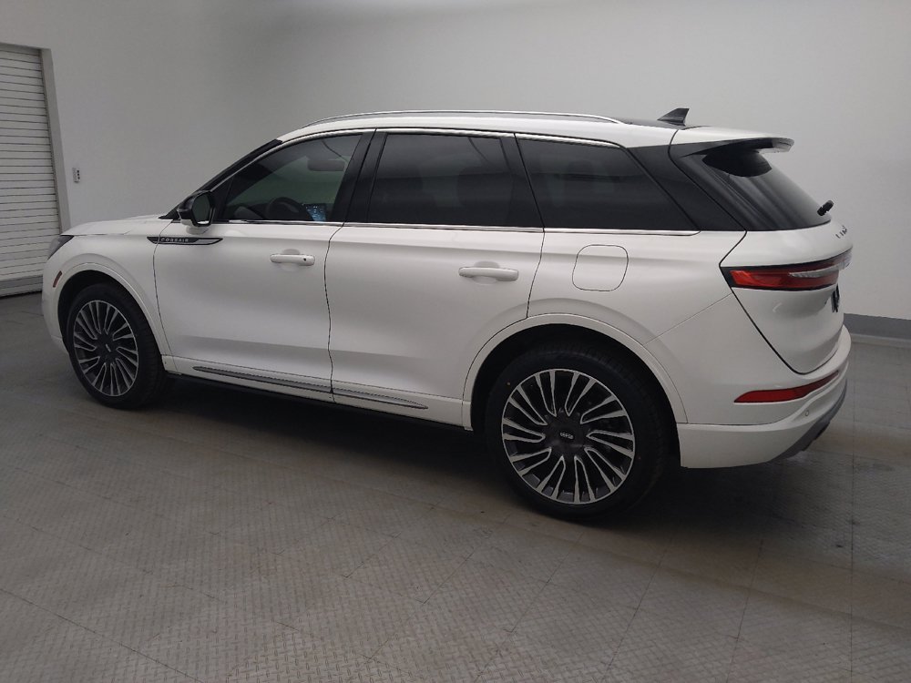 Used 2020 Lincoln Corsair Reserve w/ Appearance Package FWD image 3