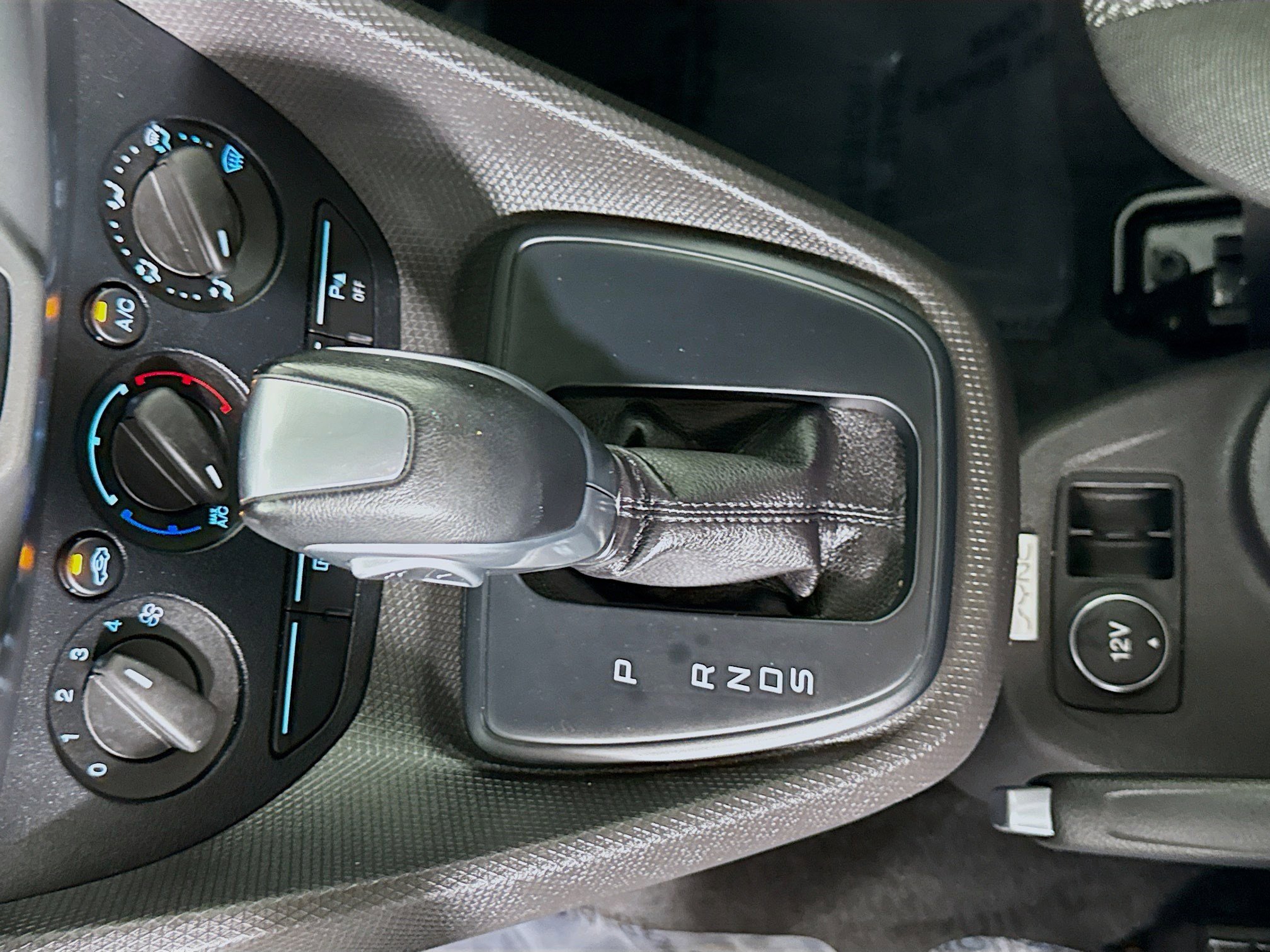 Used 2018 Ford Transit Connect XL image 20