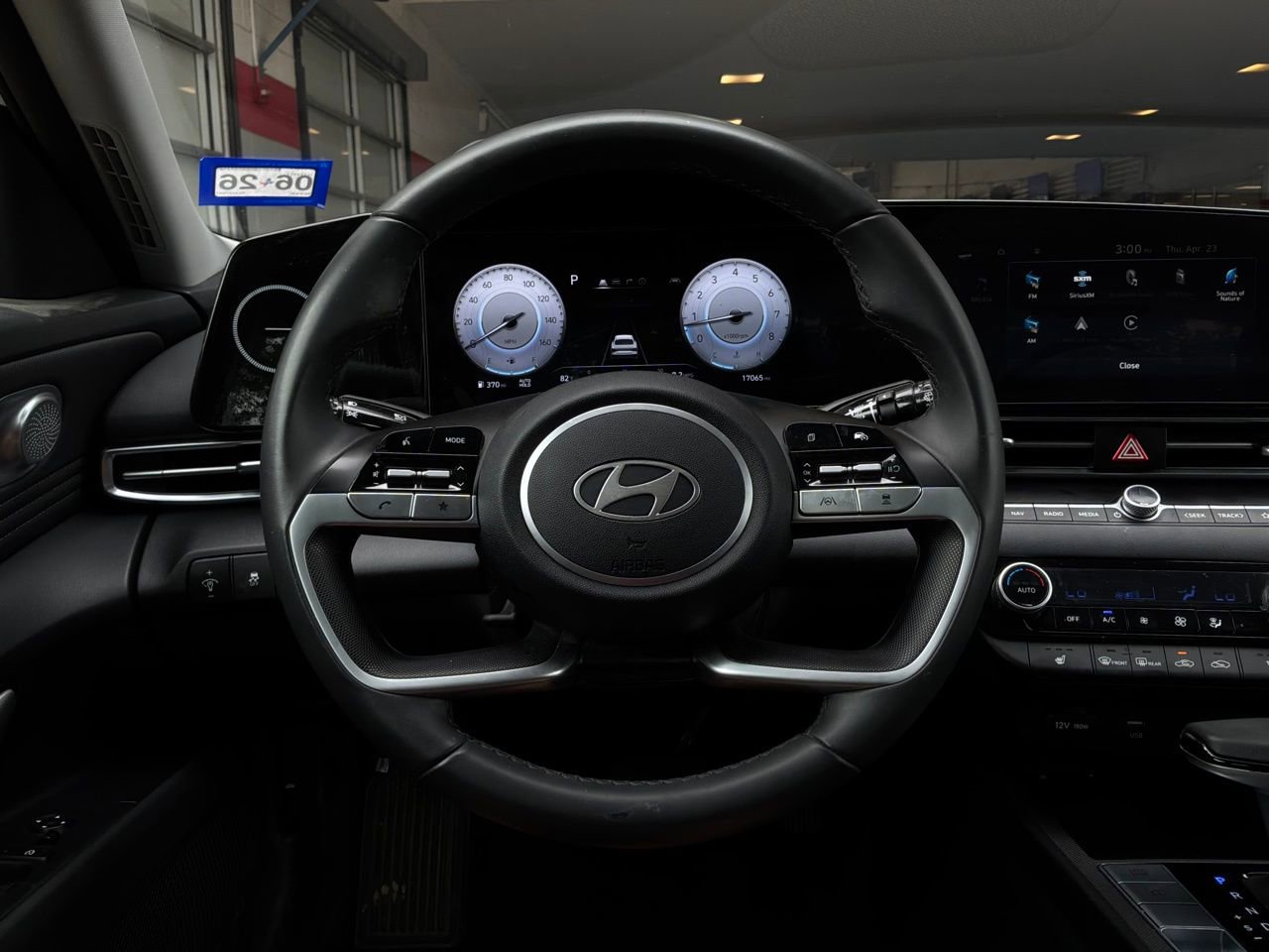 Used 2025 Hyundai Elantra SEL FWD image 35