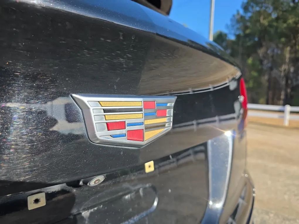Used 2019 Cadillac XT4 Premium Luxury image 10