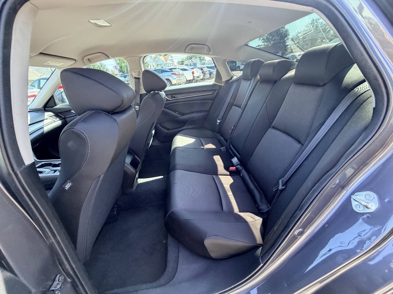 Used 2022 Honda Accord LX image 37