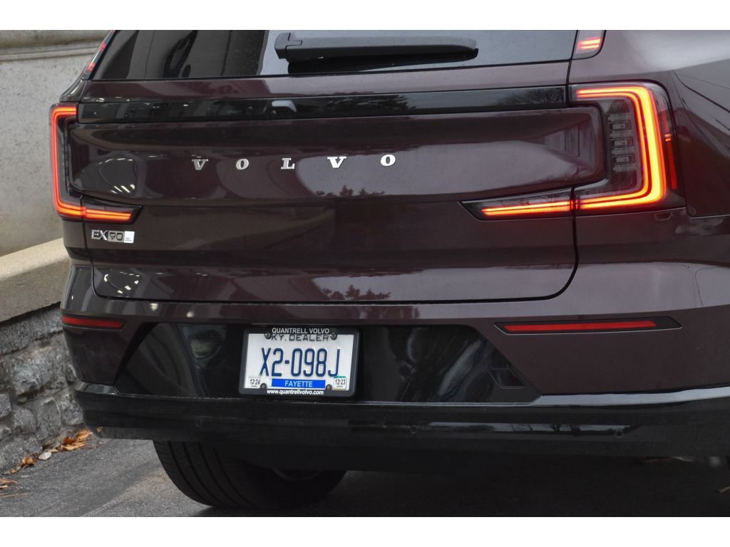 Used 2025 Volvo EX90 Ultra image 29