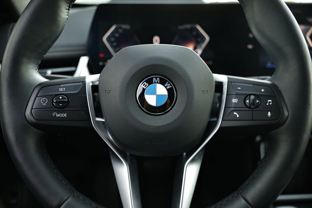 Used 2026 BMW X1 xDrive28i AWD/4WD image 32