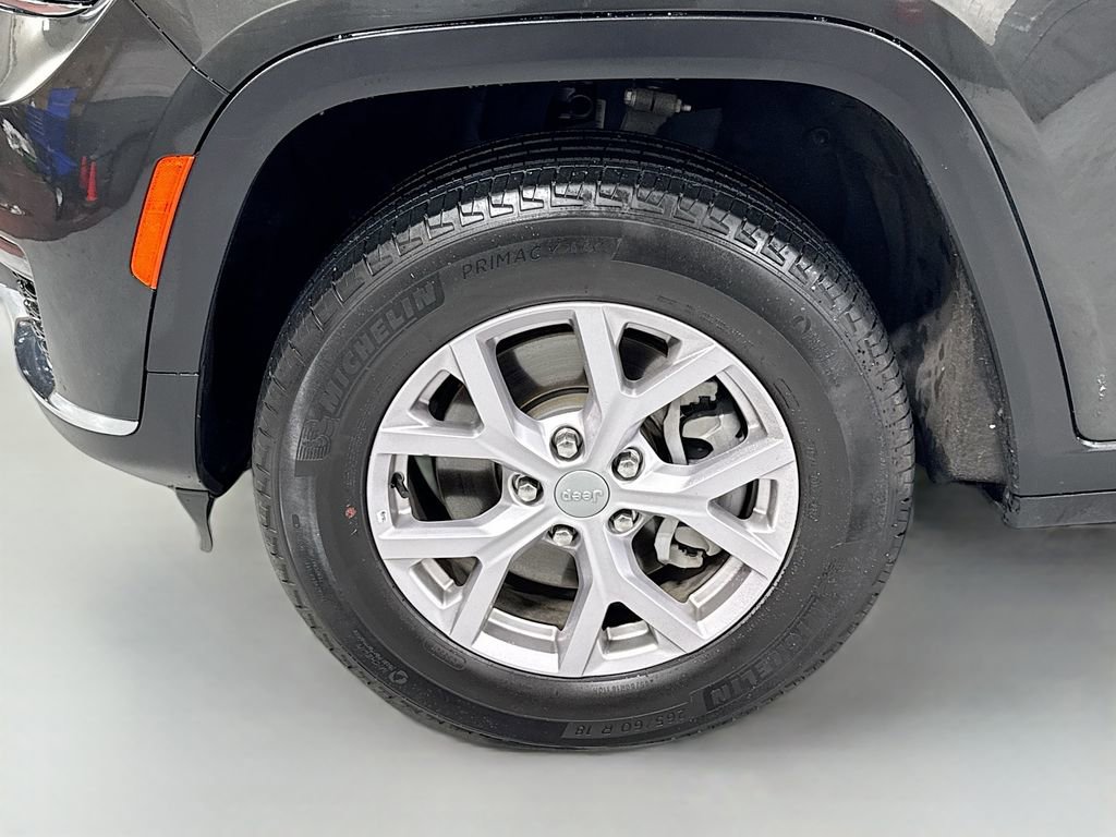 Used 2022 Jeep Grand Cherokee L Limited w/ Trailer Tow Group (B) AWD/4WD image 11