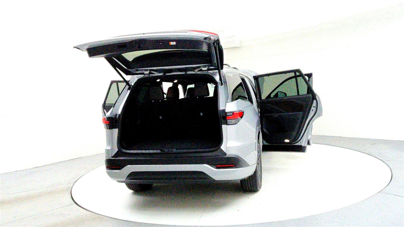 Used 2024 Lexus TX 350 AWD image 11