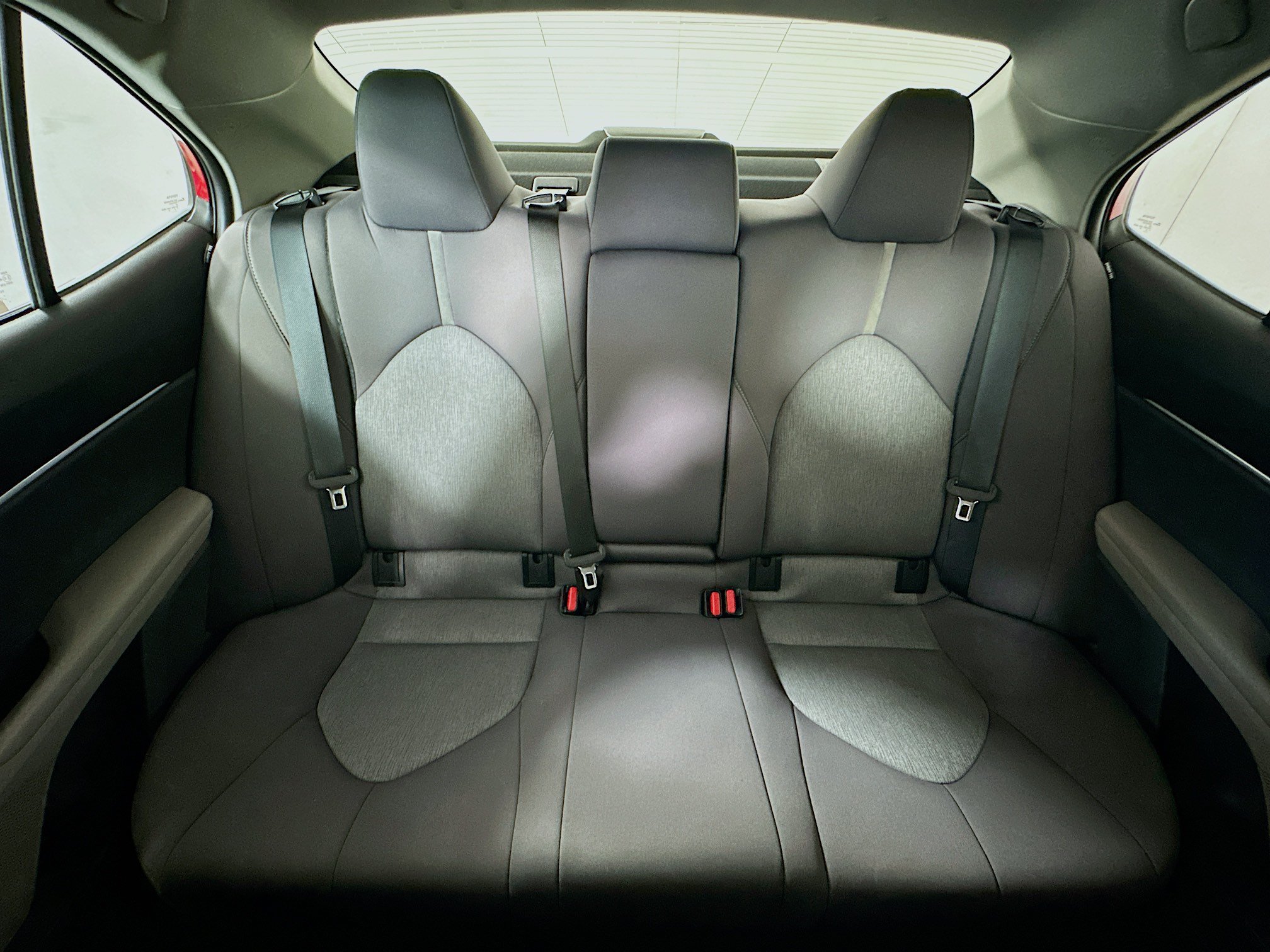 Used 2024 Toyota Camry LE w/ Convenience Package FWD image 30