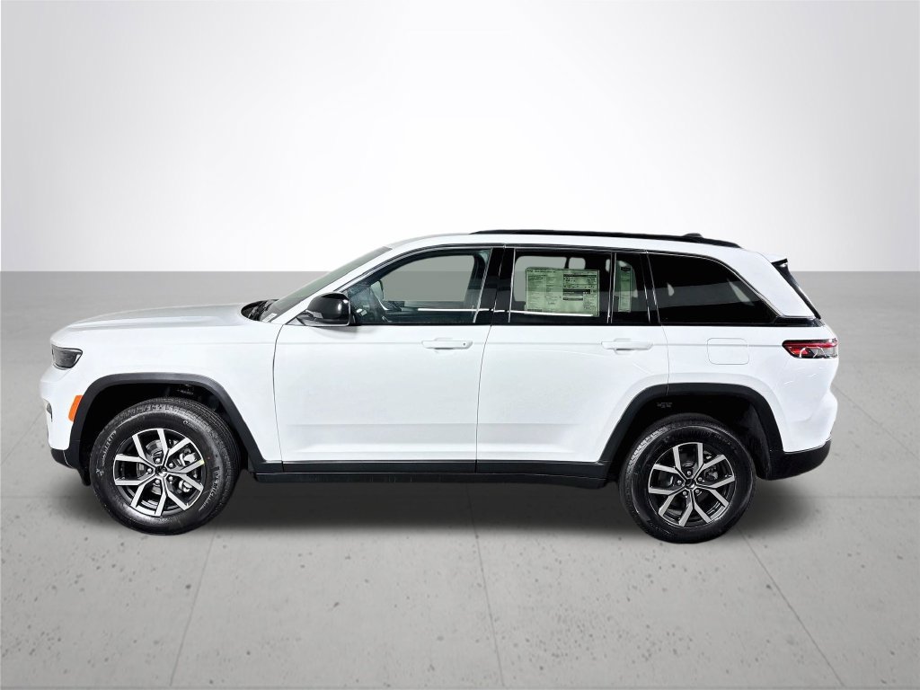 New 2027 Jeep Grand Cherokee Laredo X AWD/4WD image 9