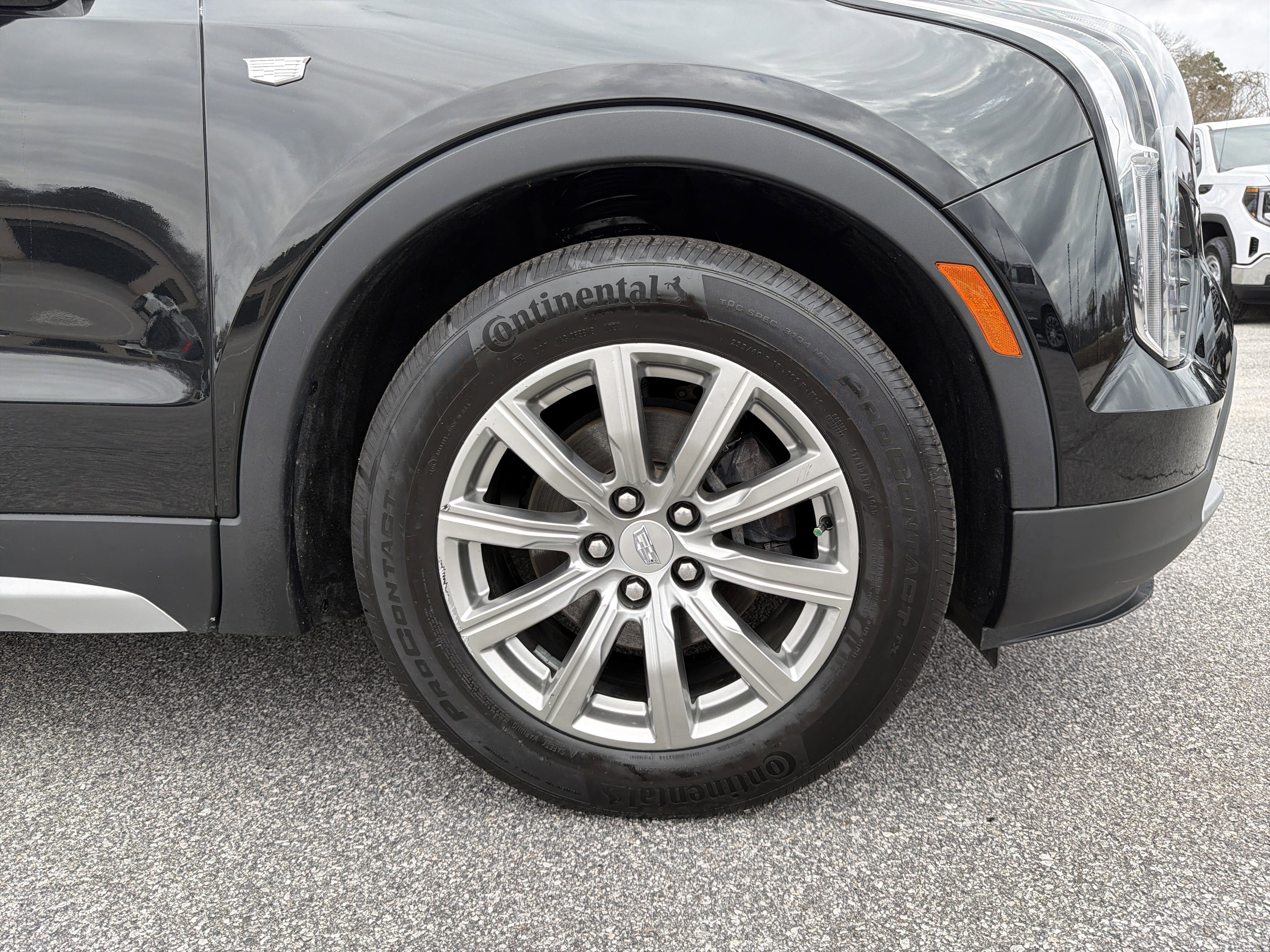 Used 2019 Cadillac XT4 Premium Luxury w/ Cold Weather Package image 14