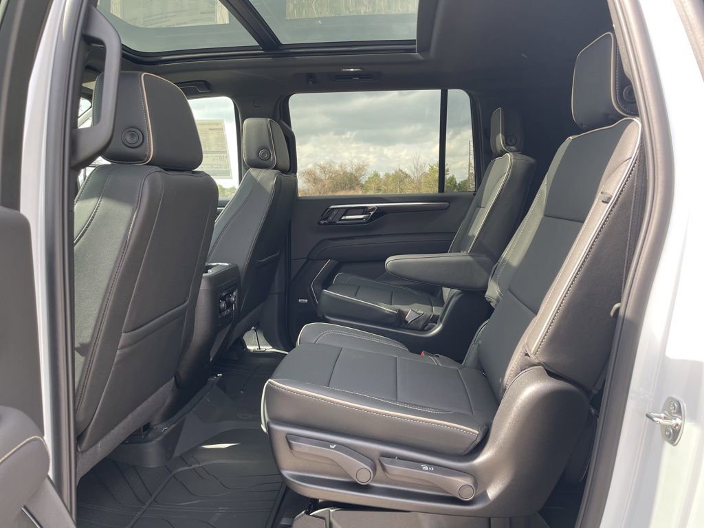 New 2026 Chevrolet Suburban Premier w/ Sun And Tow Package image 28