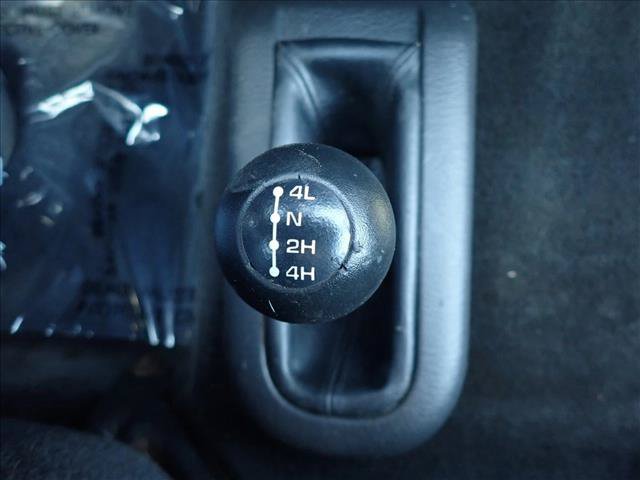 Used 2003 Dodge Ram 2500 Truck ST AWD/4WD image 18