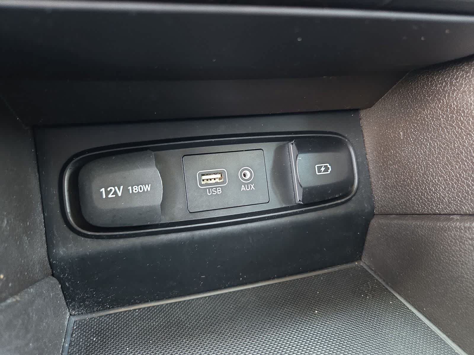 Used 2019 Hyundai Santa Fe SEL FWD image 28
