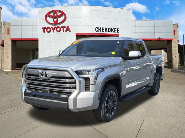 Used 2025 Toyota Tundra Limited AWD/4WD image 1