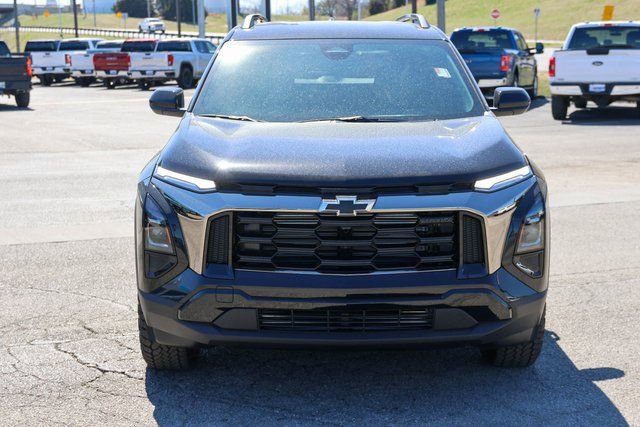 New 2026 Chevrolet Equinox ACTIV AWD/4WD image 2