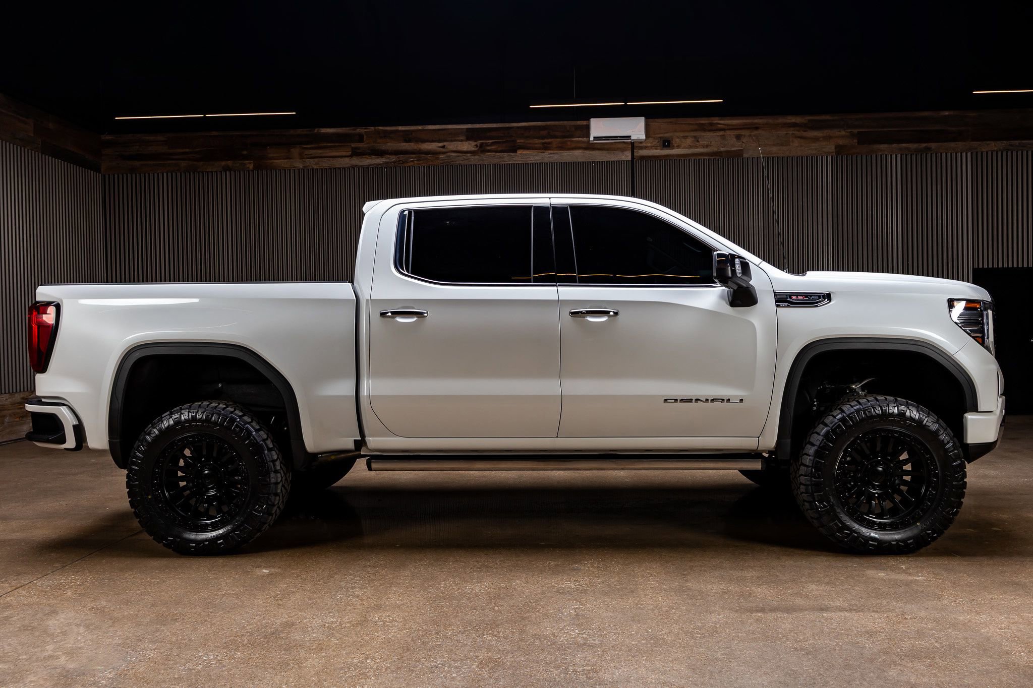 Used 2022 GMC Sierra 1500 Denali AWD/4WD image 11