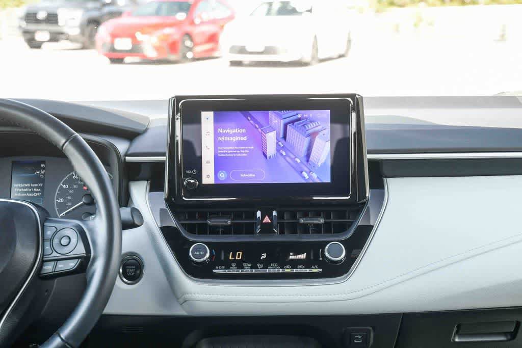 Used 2025 Toyota Corolla SE image 13