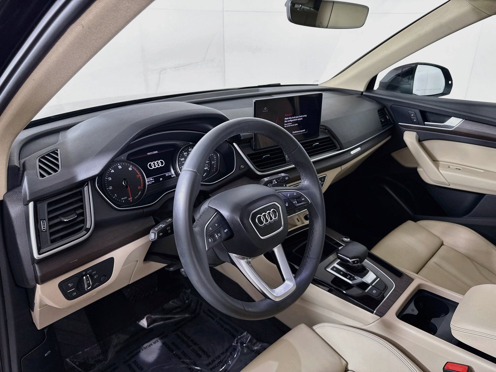 Used 2024 Audi Q5 2.0T Premium w/ Convenience Package AWD/4WD image 4