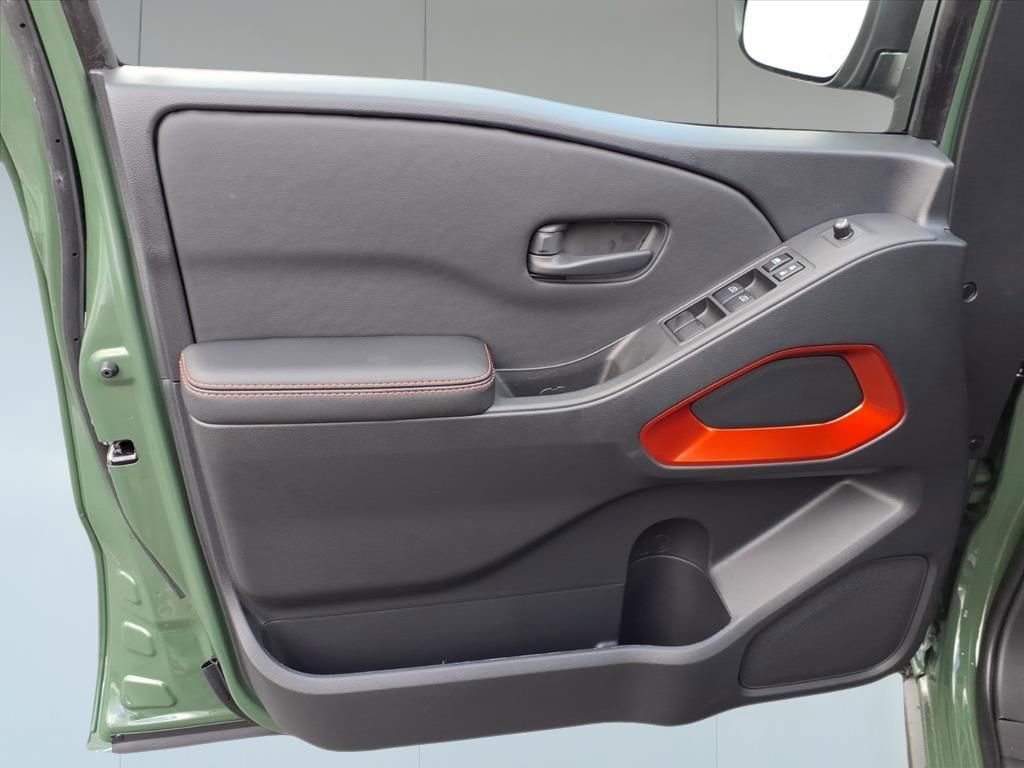 New 2026 Nissan Frontier PRO-4X image 9