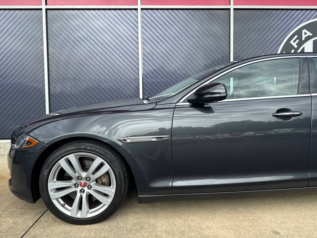 Used 2017 Jaguar XJ L Portfolio AWD/4WD image 16