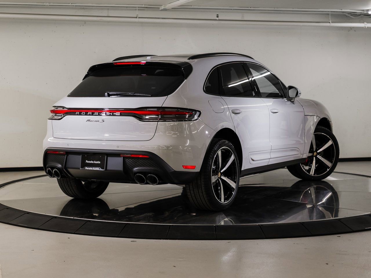 New 2026 Porsche Macan S image 7