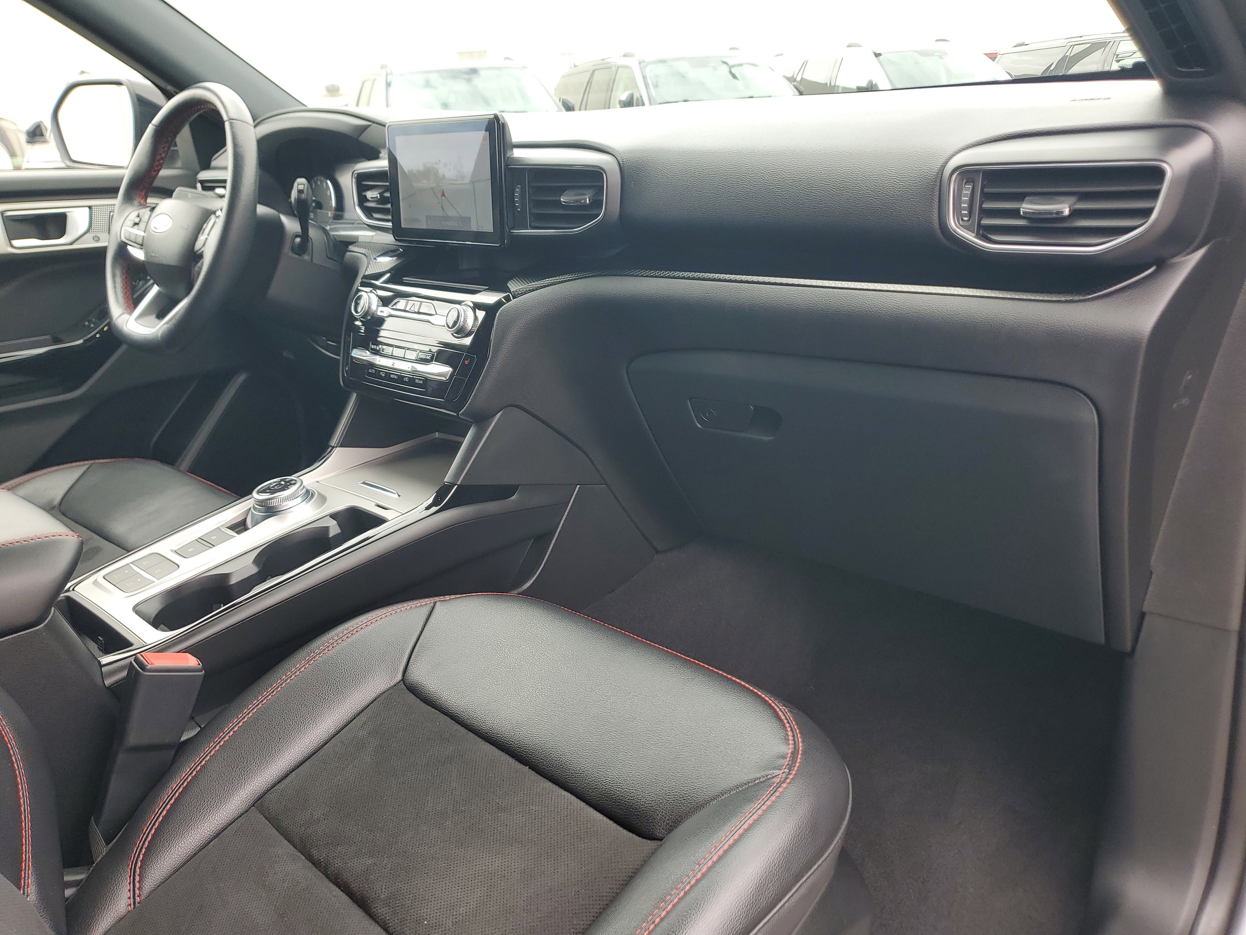 Used 2023 Ford Explorer ST-Line w/ Class IV Trailer Tow Package image 20