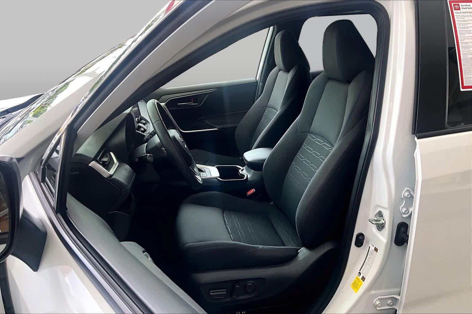 Certified 2023 Toyota RAV4 SE w/ Convenience Package AWD/4WD image 8