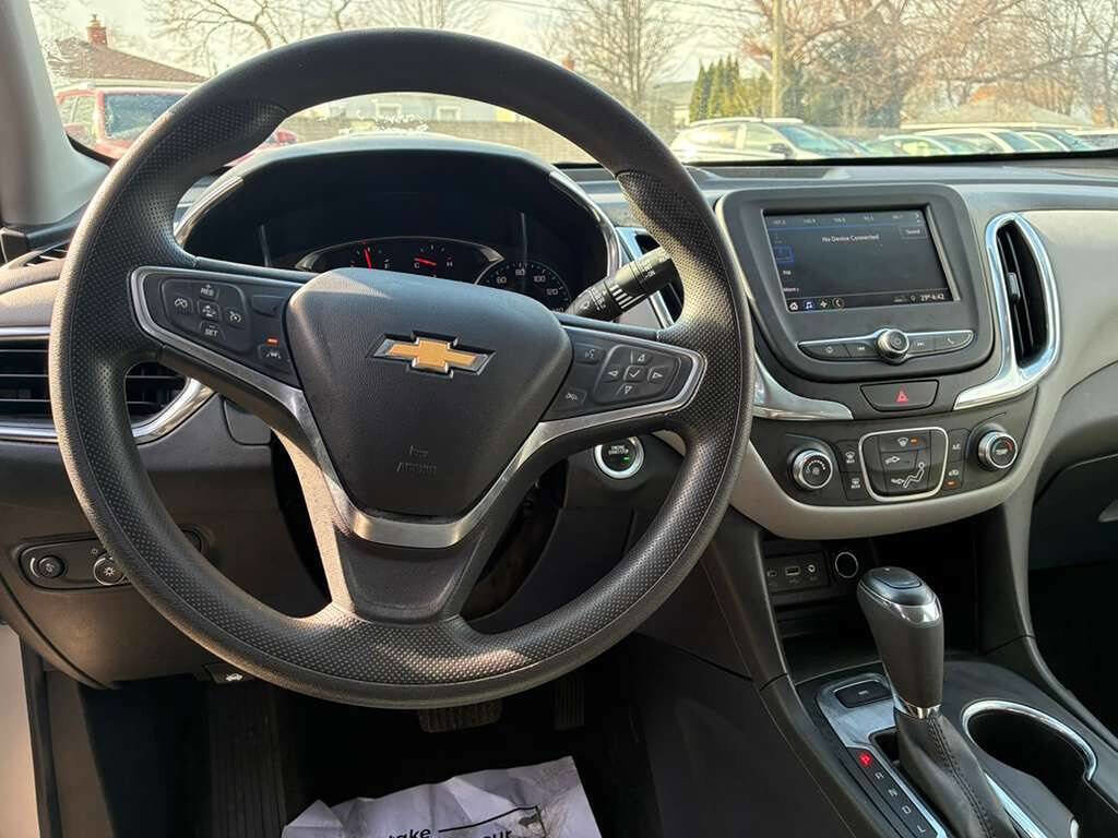 Used 2020 Chevrolet Equinox LT w/ LPO, Floor Liner Package image 10