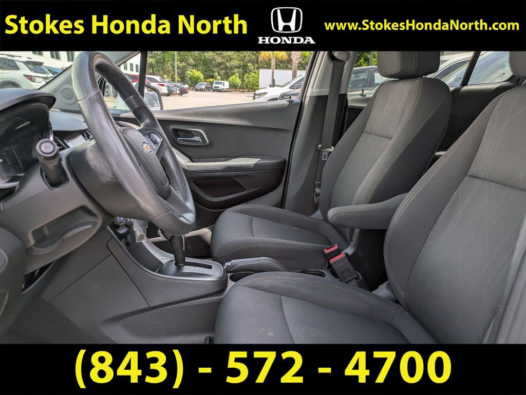 Used 2017 Chevrolet Trax LT FWD image 25
