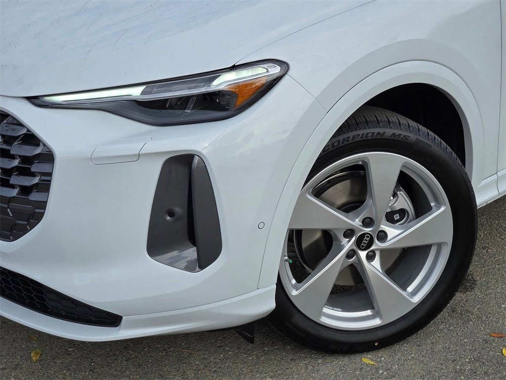 New 2025 Audi Q5 2.0T Premium Plus image 9