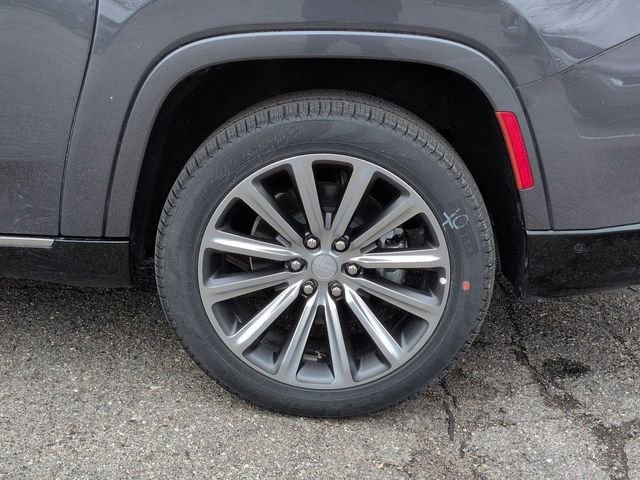 Used 2023 Jeep Grand Wagoneer L 4WD image 10