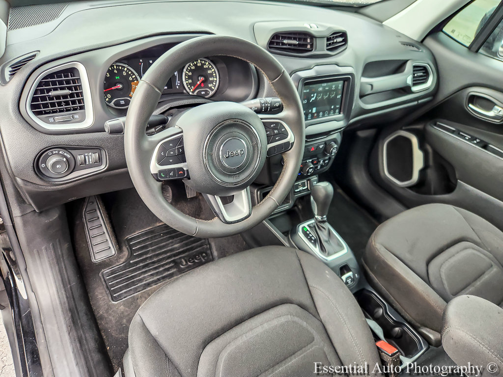 Used 2019 Jeep Renegade Latitude FWD image 7