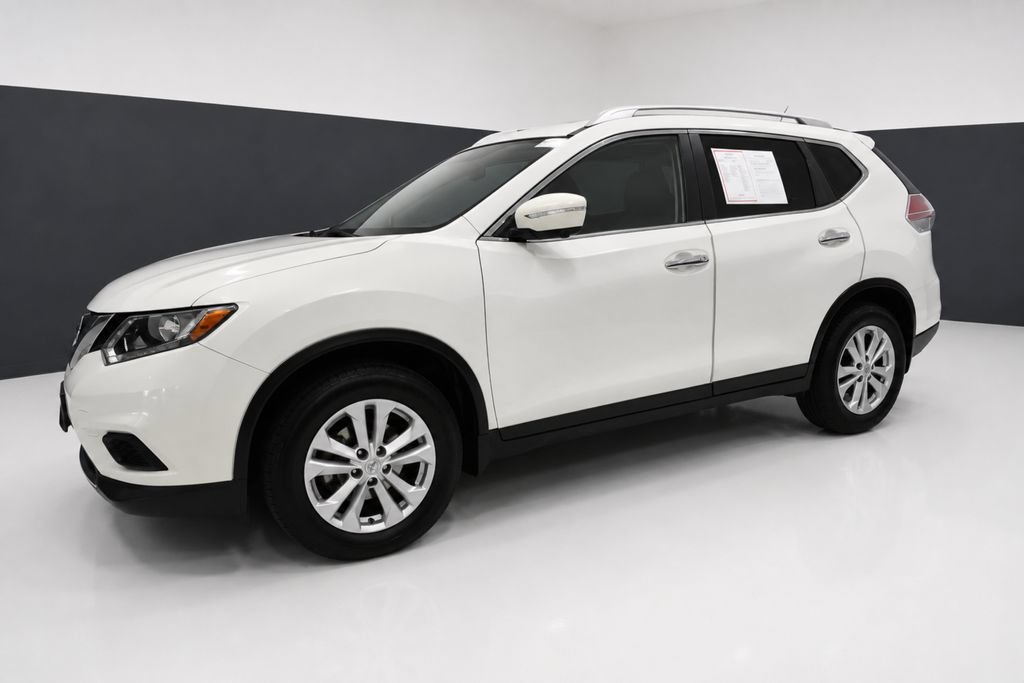 Used 2014 Nissan Rogue SV w/ SV Premium Package FWD image 2
