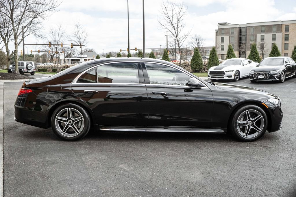 Used 2021 Mercedes-Benz S 580 4MATIC Sedan image 3