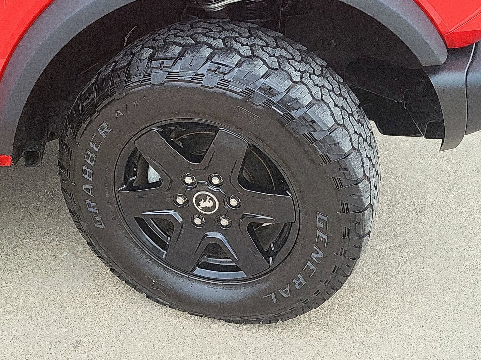 Used 2024 Ford Bronco Black Diamond AWD/4WD image 32
