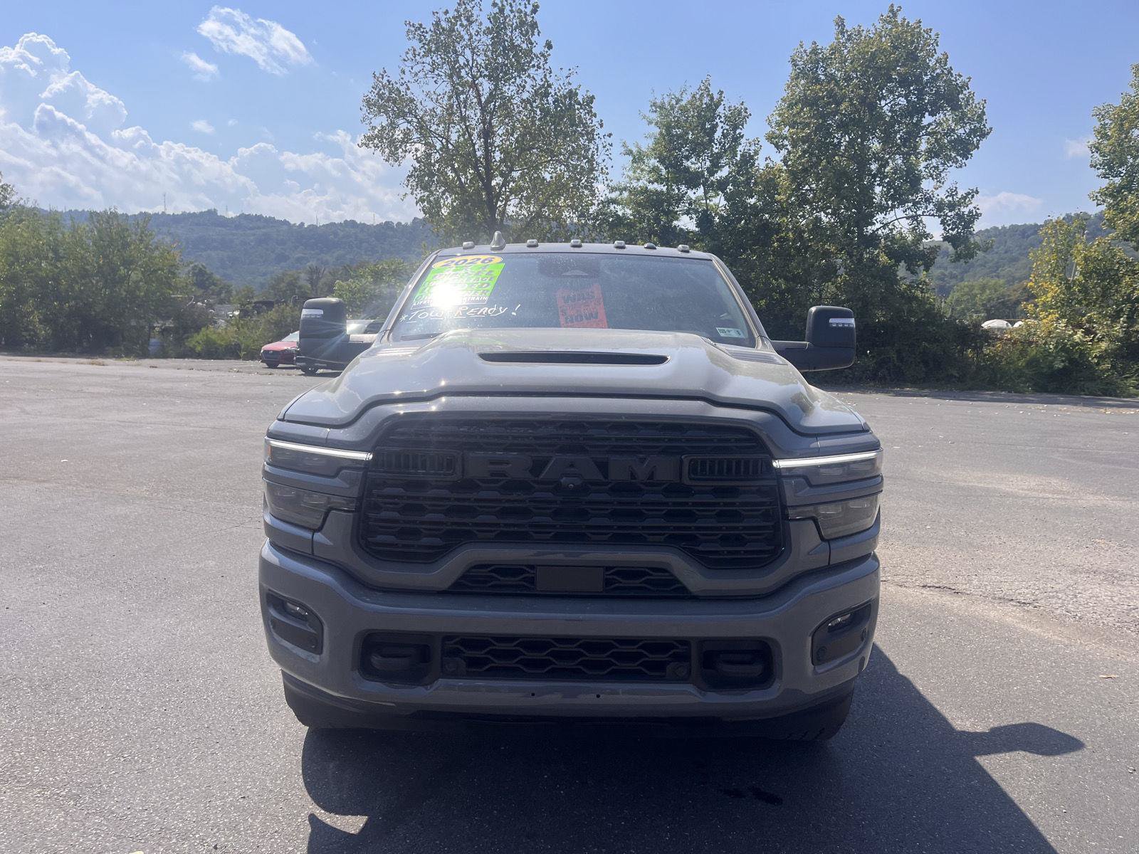 Used 2026 RAM 2500 Limited AWD/4WD image 3