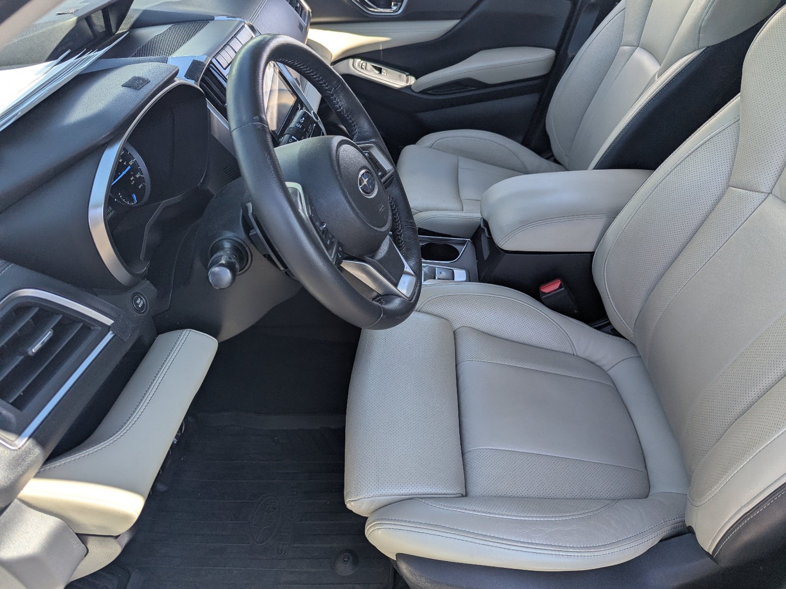 Used 2020 Subaru Ascent Limited w/ Technology Package AWD/4WD image 18